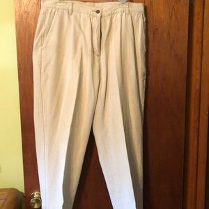 Khaki Woolrich Pants